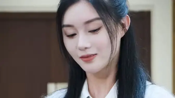 《这个弟弟有点苏》：小奶狗变狼狗？这“后宫”修罗场太上头了！